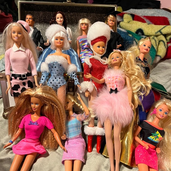 Barbie vintage doll collection - Picture 1 of 4